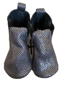 freshly picked strawberry moccasins