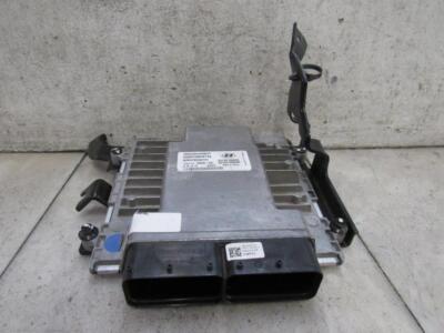 17 18 HYUNDAI SANTA FE ECM ECU Engine Control Module