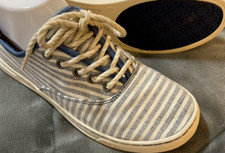 UGG AUSTRALIA 1007570 Eyan II Blue Stripe Canvas Sneaker Womens US 6.5