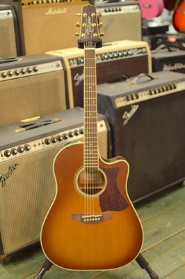 Takamine PTU80CS mit Halbhartschalenkoffer GEBRAUCHT