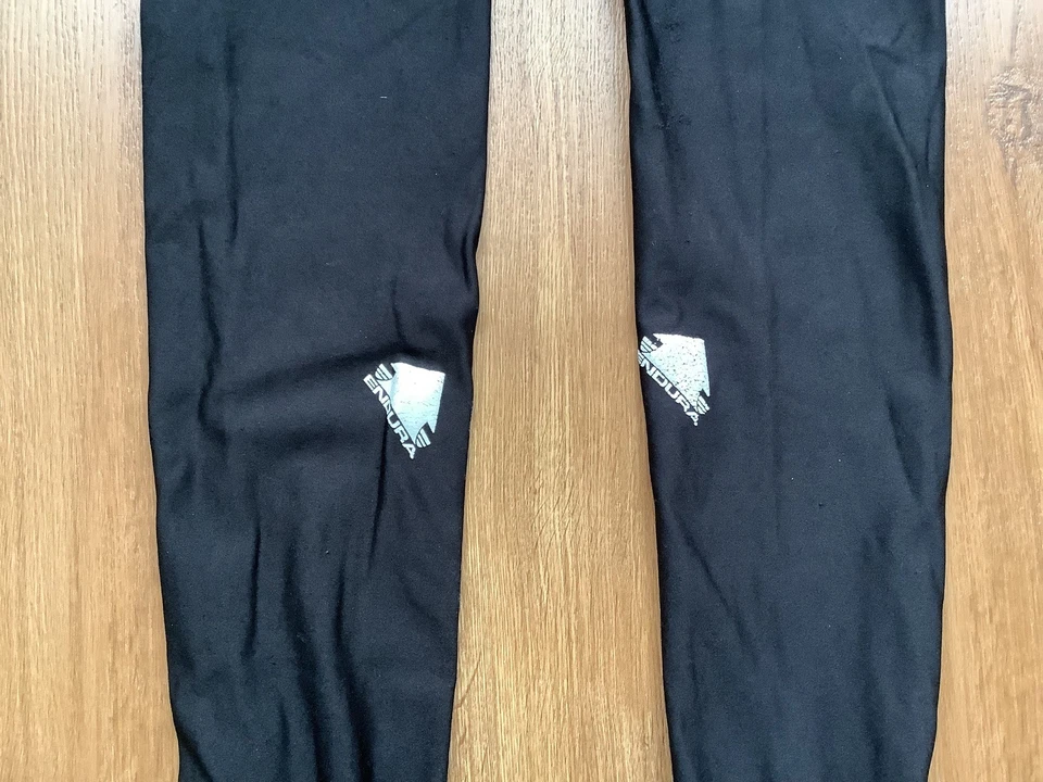 MENS ENDURASPORT LEG WARMERS LARGE GOOD CONDITION SEE PHOTOS  - Image 3 of 4