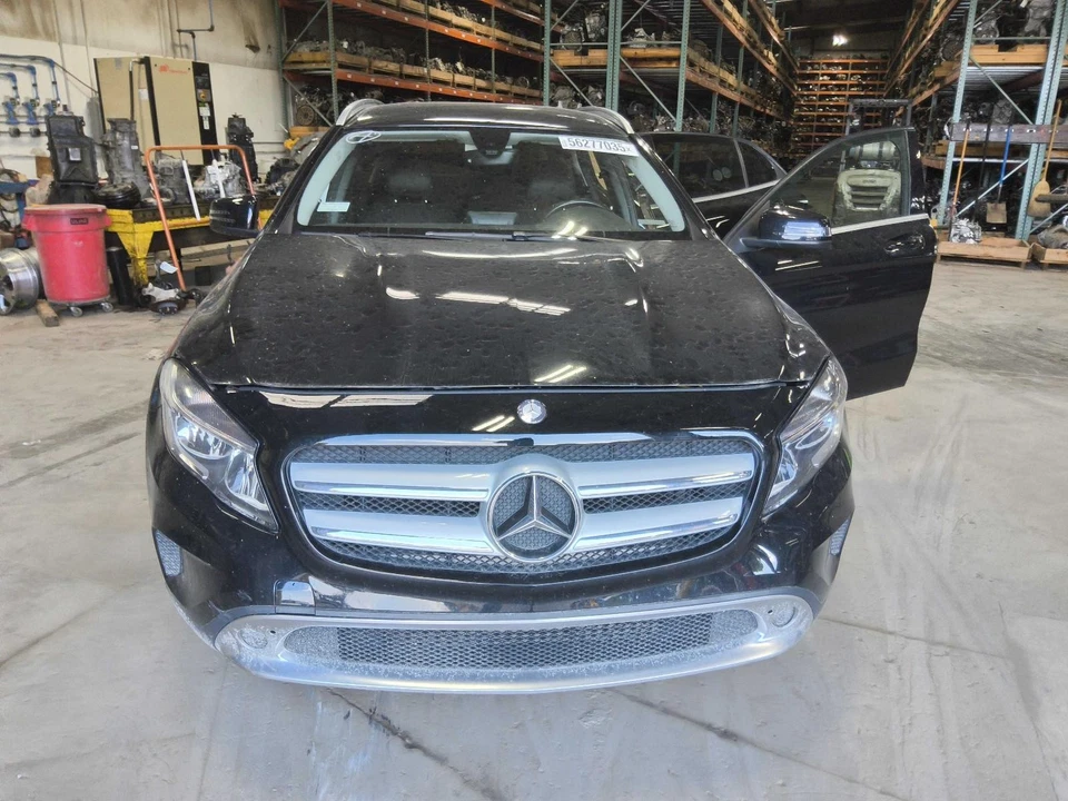 Used A/C Compressor fits: 2015 Mercedes-benz Mercedes gla-class 156 Type GLA250 - Image 2 of 4