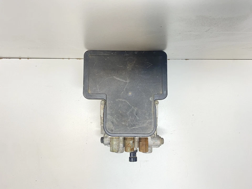 Oldsmobile Bravada 1997 conjunto de piezas de freno antibloqueo OEM, Foto 3 de 4