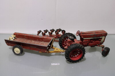 Vintage International USA Traktor Ertl Stk #492 (FL2130-A53)