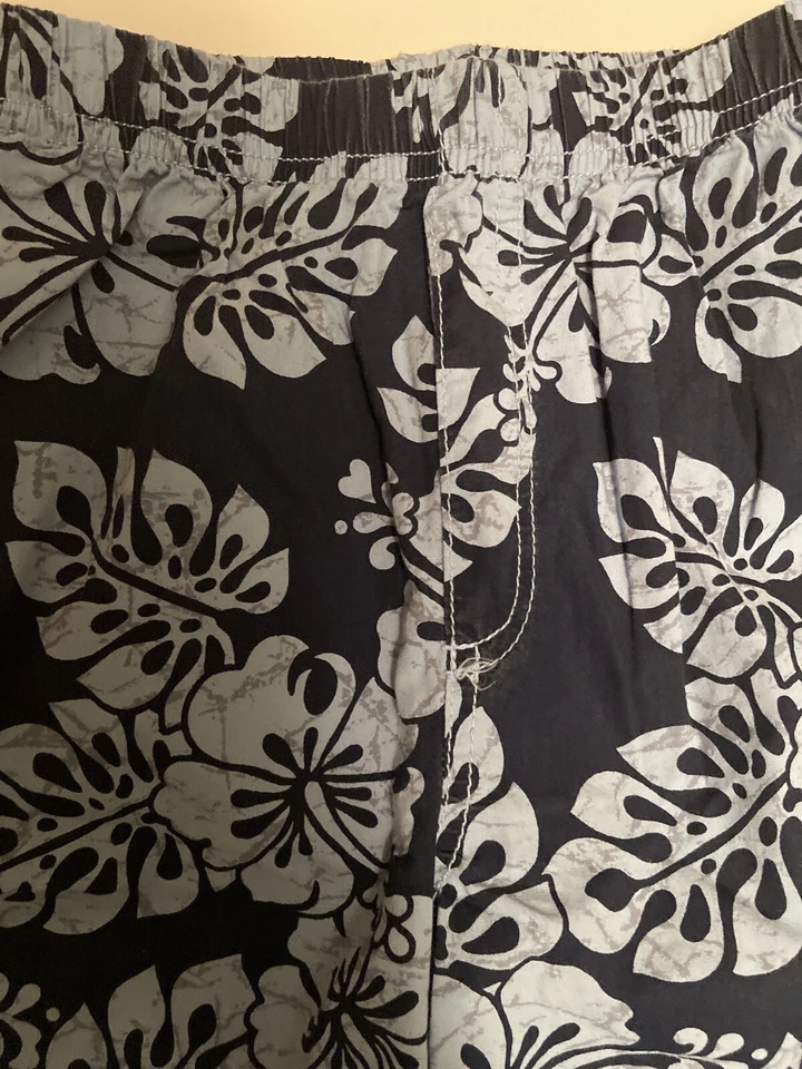 NUEVO SIN ETIQUETAS Niños 10 “CHARLIE ROCKET” Algodón AZUL Flores Tropicales Tabla CARGO SHORTS Foto 4 de 4