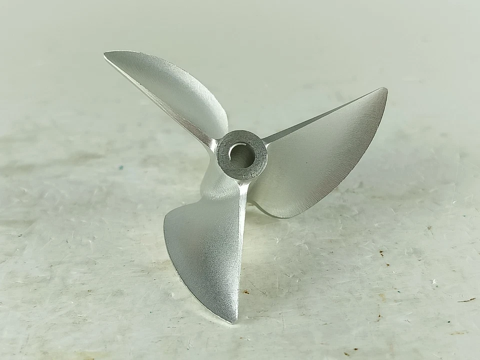 VXP VX853/3 Right Turn Prop 53mm 1.8p 3/16" Performance CNC Alloy Propeller - Image 3 of 3