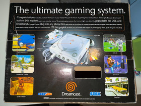 SEGA Dreamcast 2000 Variant Authentic Empty Box + 4 Dreamcast Controllers! RARE!