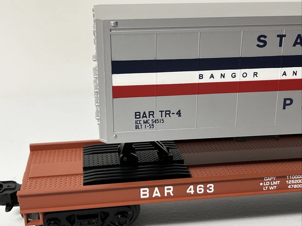 MTH 20-98137 - Flat Car w/40’ Trailer - State of Maine BAR #463 - O Scale - Image 2 of 4