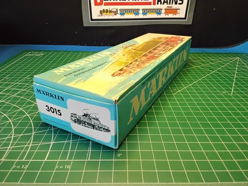 Marklin HO Scale 3015 Crocodile Electric Locomotive 3-Rail W/ Box - Picture 11 of 11