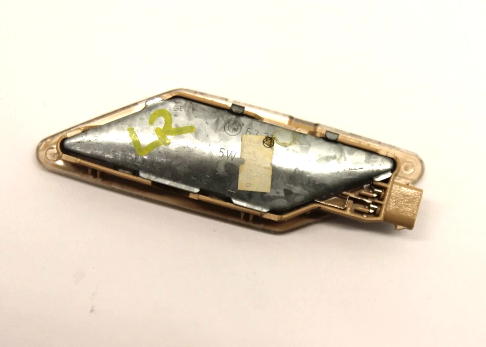 BMW E36 92-99 CONDUCTOR TRASERO IZQUIERDO INTERIOR BEIGE C PILAR LUZ LECTURA LÁMPARA BRONCEADO Foto 4 de 4