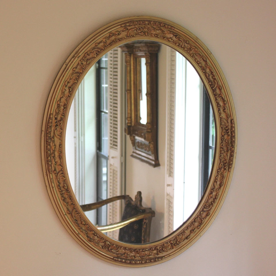 Espejo vintage de yeso dorado y madera Foto 3 de 4