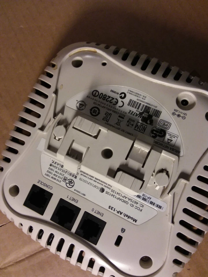 Aruba Networks AP-135 Dual-Band Wireless Access Point - Image 4 of 4