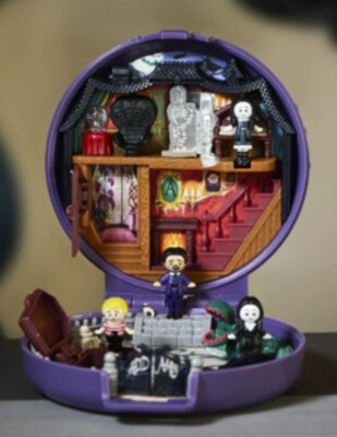 Polly Pocket Compact The Addams Family 2024 Collectors Set Playset Dolls  NEW