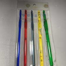 Old Vintage Crochet Hooks Set A Five
