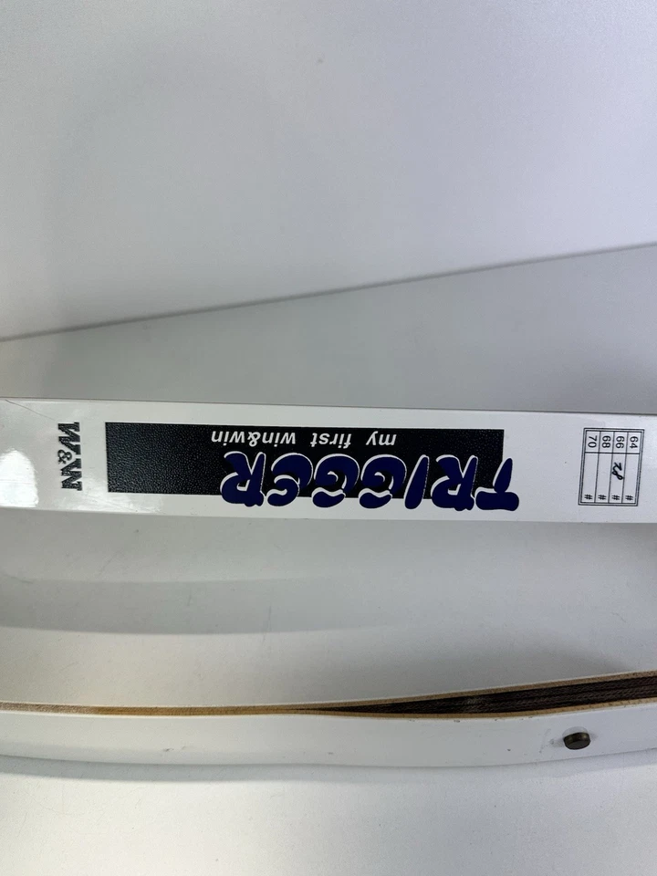 Win&Win Trigger Recurve Bow Limbs, 66” 28lbs - Image 2 of 4