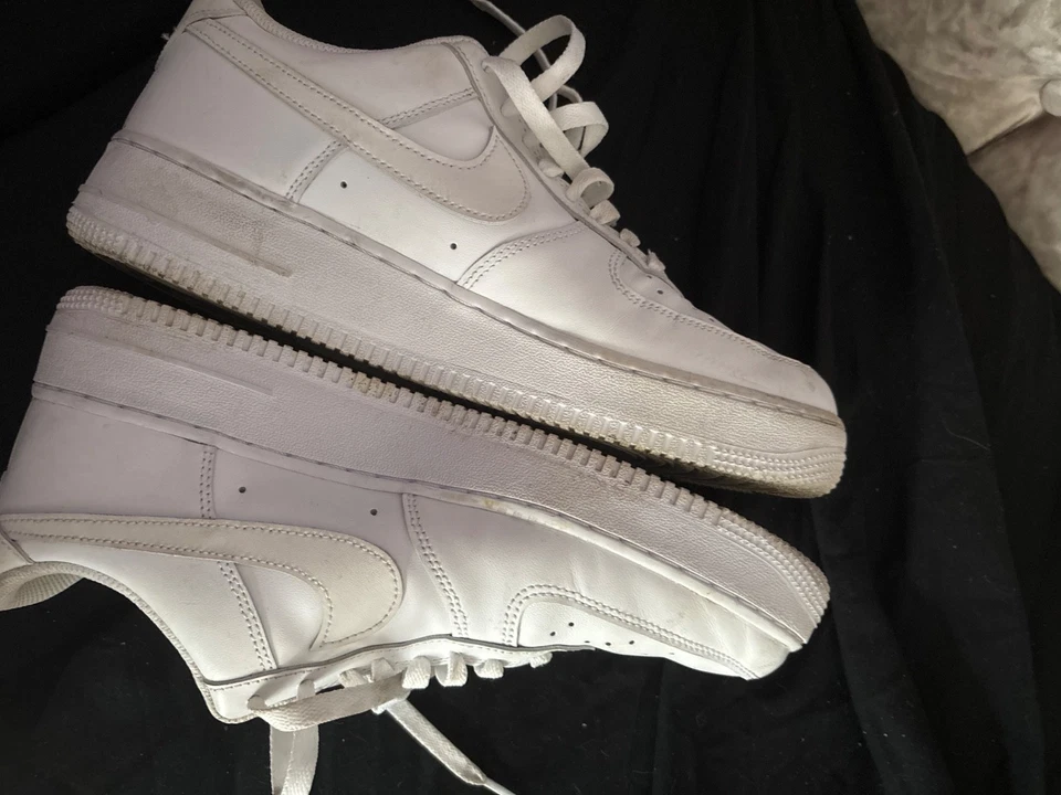 Size 9.5 - Nike Air Force 1 White, photo 1 of 2
