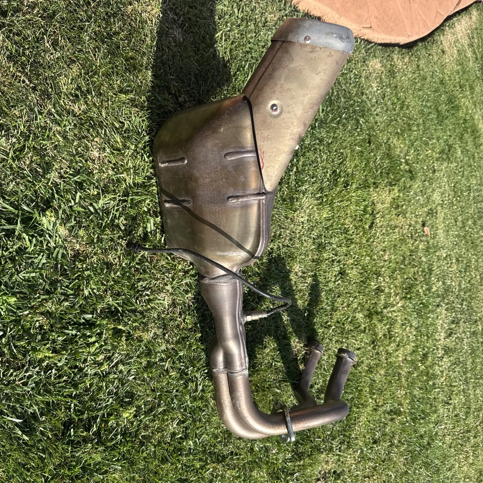 Escape Yamaha FZ-07 2015-2017 OEM Foto 2 de 4