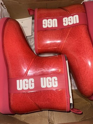 UGG Classic Clear Mini Boot.                             