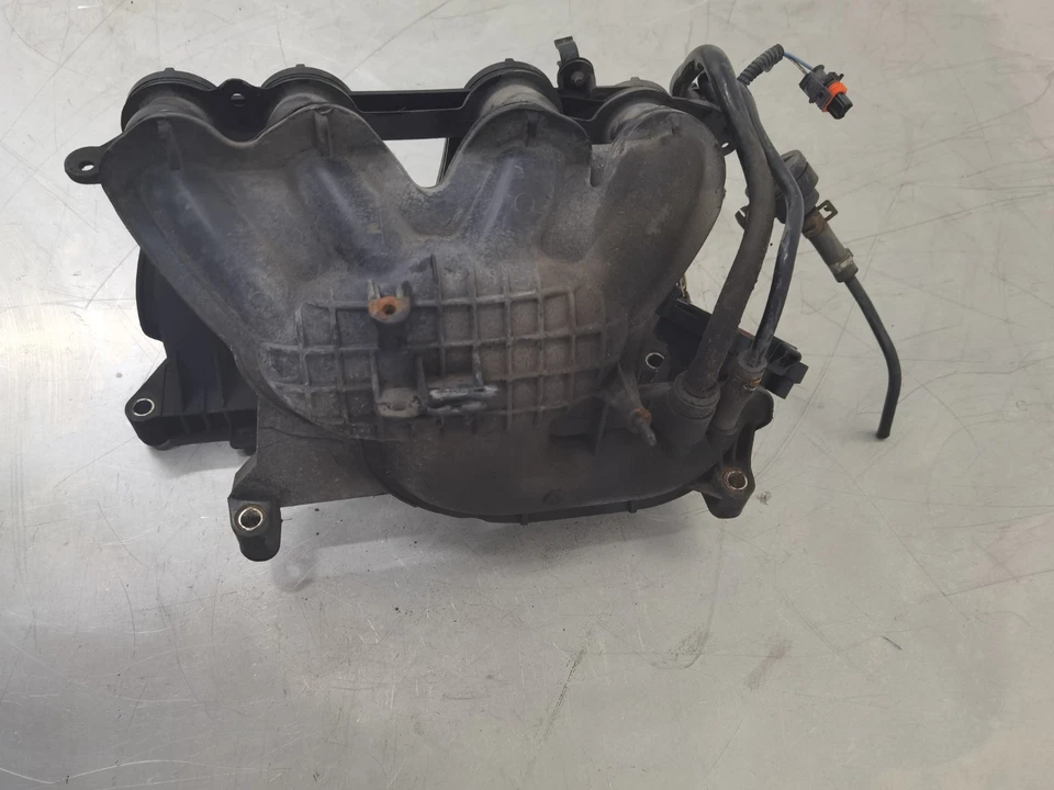 FORD FIESTA MK7 2015 INTAKE MANIFOLD PETROL 8A6G9424A - Изображение 3 из 4