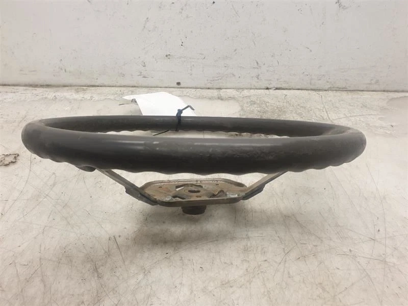 1990 TOYOTA PICKUP DELUXE STEERING WHEEL - Image 4 of 4