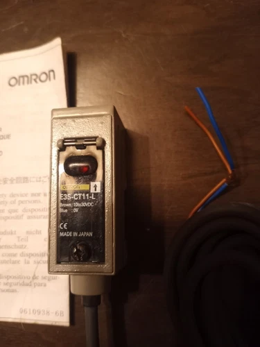 Brand New Omron 3ES-CT11-L Photoelectric Switch