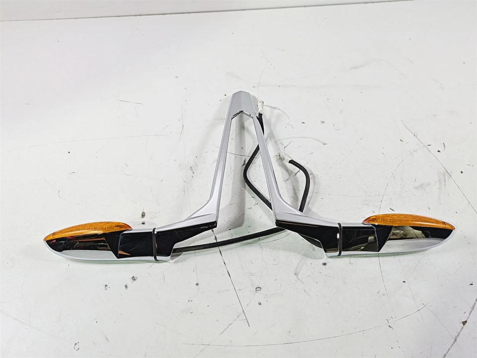 Intermitente de señal de giro trasero Victory Cross Country 2012 y montaje 5136613 Foto 3 de 4