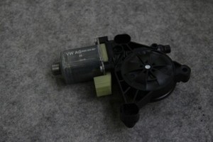 Audi A1 A5 A4 8W Q7 4M R8 4S VW Golf 7 Fensterhebermotor 8W0959801 links rechts