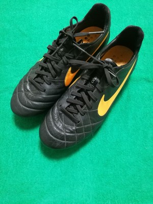 nike tiempo legend 42