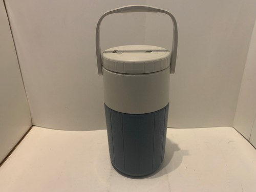 Coleman Polylite 1/2 Half Gallon Water Cooler Jug #5590 Blue & White - Picture 3 of 9