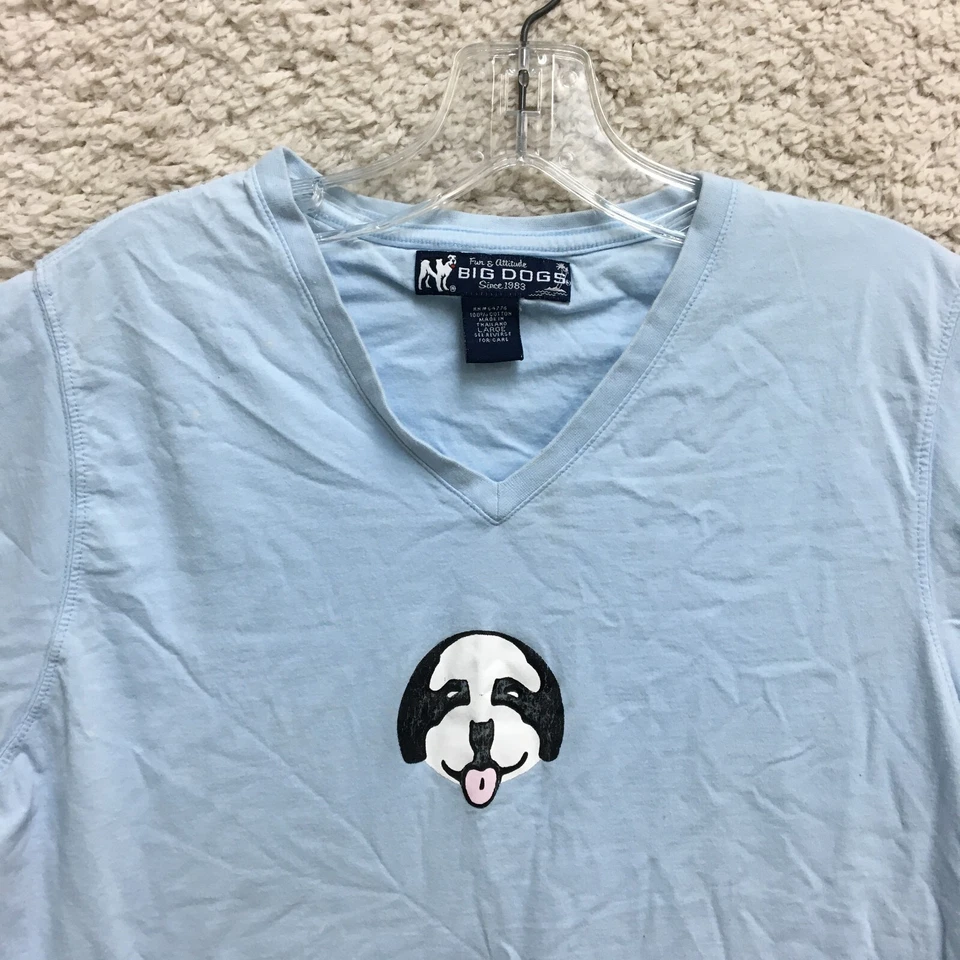 Camisa Big Dogs Grande Adulto Azul Cuello en V Bordada Perro Manga Corta Informal Mujeres Foto 2 de 4