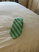 NWT-Vineyard Vines Hand Picked by Shep Ian Silk Necktie Mens Green