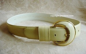 Liz Claiborne Designer yellow leather Belt with metal buckle, high-end quality