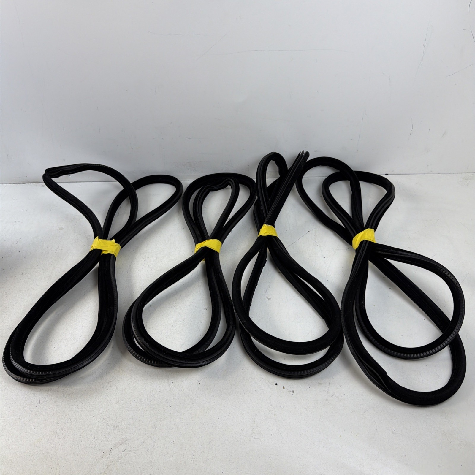 Rolls-Royce Cullinan Door gasket P/N 51137448556