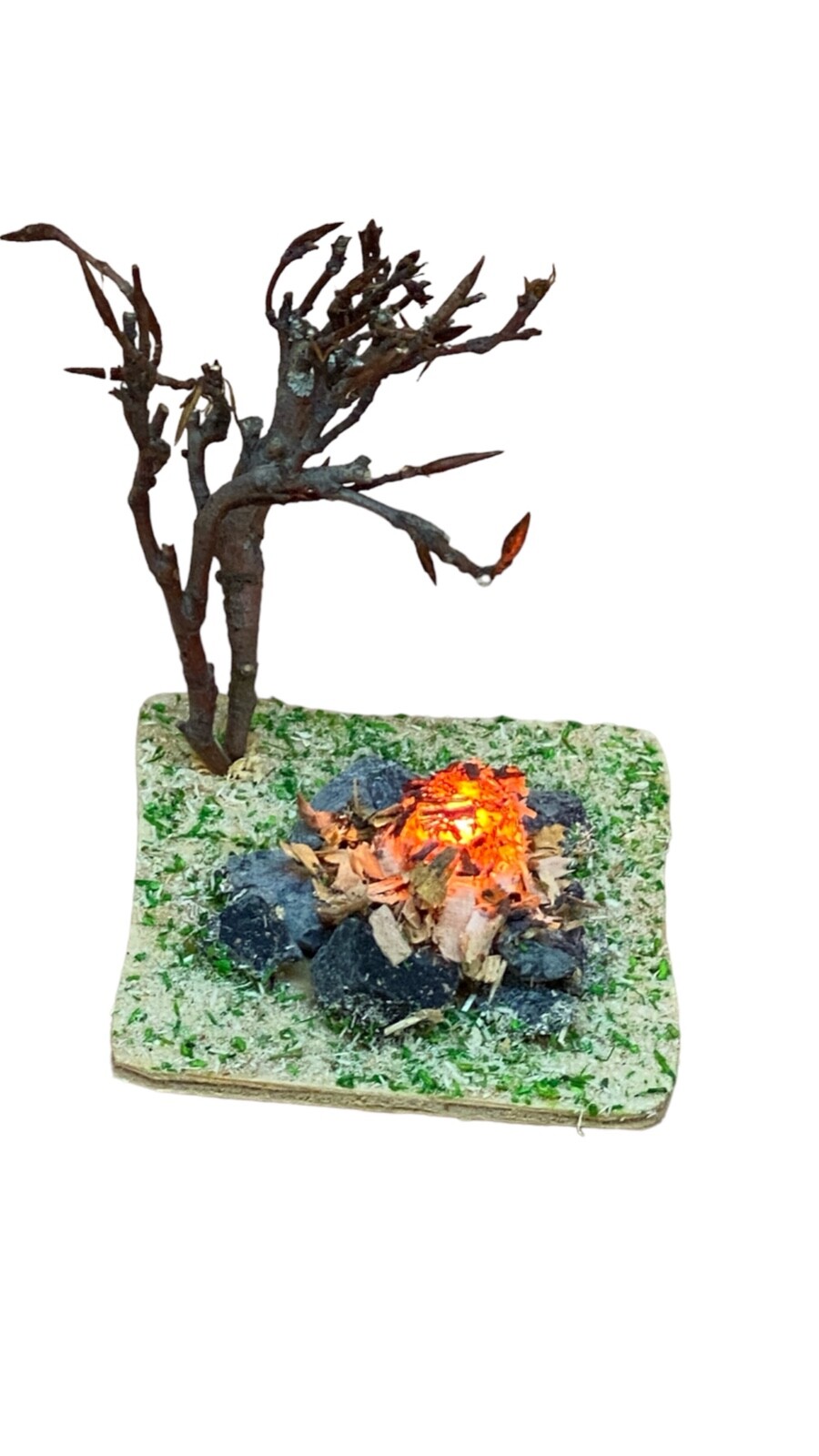 Lagerfeuer mit Strauch Feuerstelle mit Beleuchtung E10, 3,5Volt Krippenzubehör