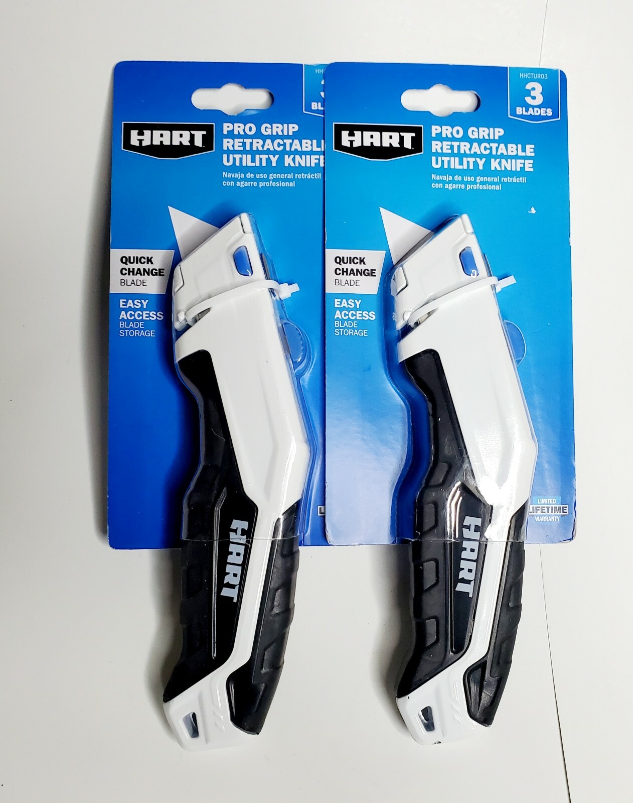 HART Pro Retractable Utility Knife with 3 Blades Includes 2 Knives HHCTUR03