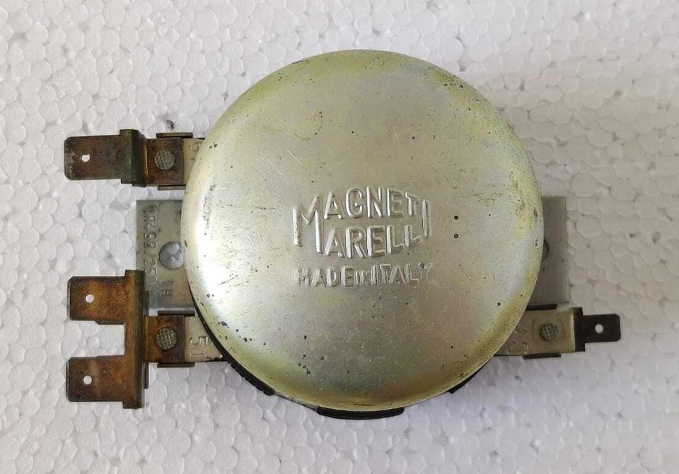 REGOLATORE TENSIONE ALFA ROMEO GIULIETTA 750/101 MARELLI 63414902 IR49B/250/12 Foto 3 de 4