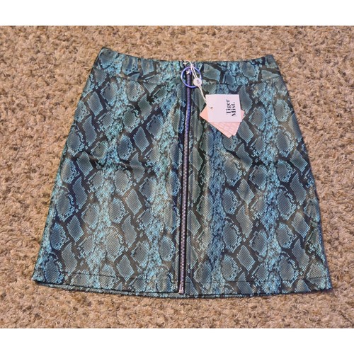 NWT Tiger Mist Snake Print Mini Skirt Women's Size XS Green Black Front Zip