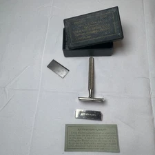 Antique Safety Razor Set with Original Case and Blades Pat Aug 31 1904