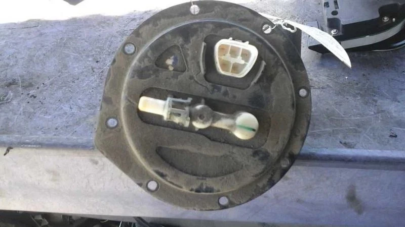 Conjunto de bomba de combustible para Toyota SIENNA 1998-2000 Foto 2 de 3