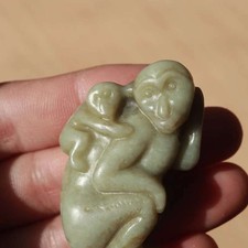 $600 VERY FINE  Chinese ANTIQUES Carved SAPPHIRE JADE MONKEY MONTHER SON 42G
