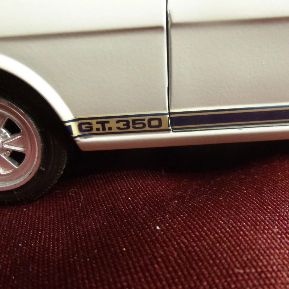 Jouef Evolution made in Italy 1965 FORD Mustang 350 GT - 1/18 Diecast - EUC - Image 2 of 4