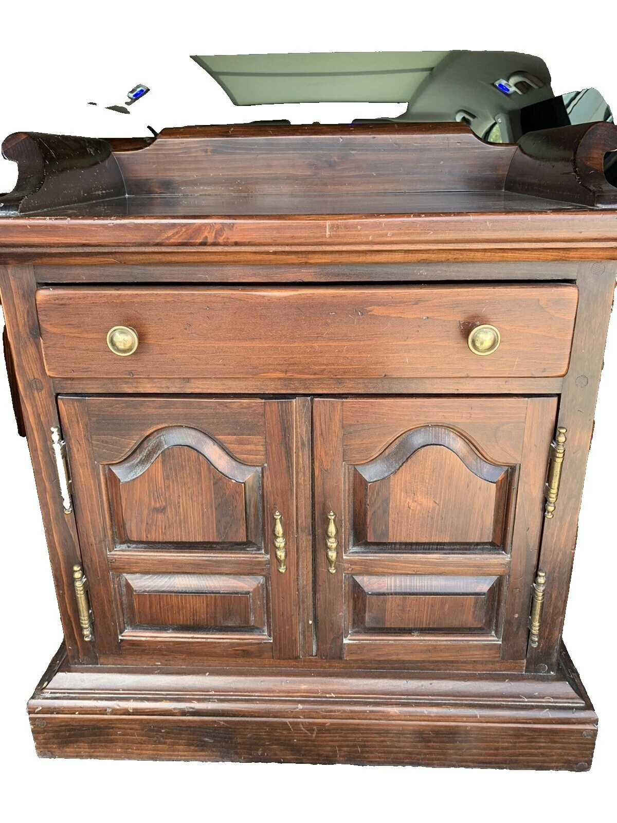 Прикроватные тумбочки Ethan Allen из сосны