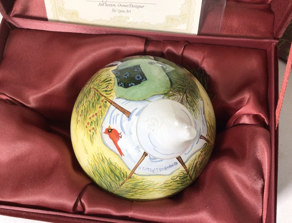 Ne'Qwa Art Collector Ornament Winter Joy Reverse Paint by Michell Palmer 302 Foto 4 de 4