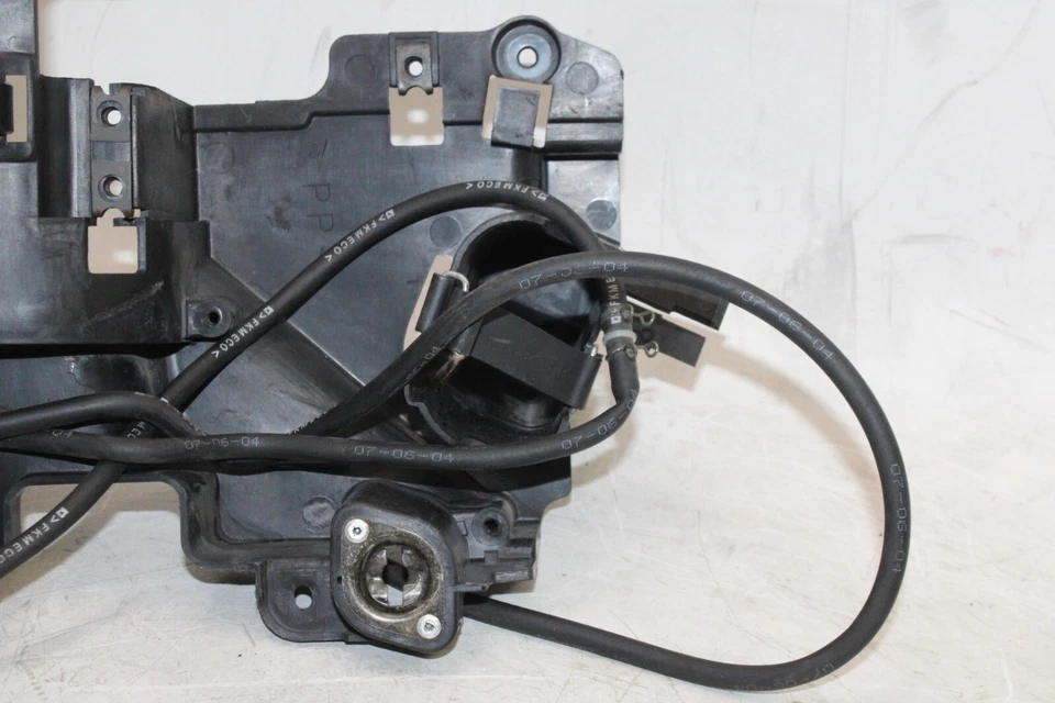 Yamaha V Star 1100 XVS1100 2008 personalizado OEM bote de emisiones de vapor evap con cubierta Foto 2 de 4