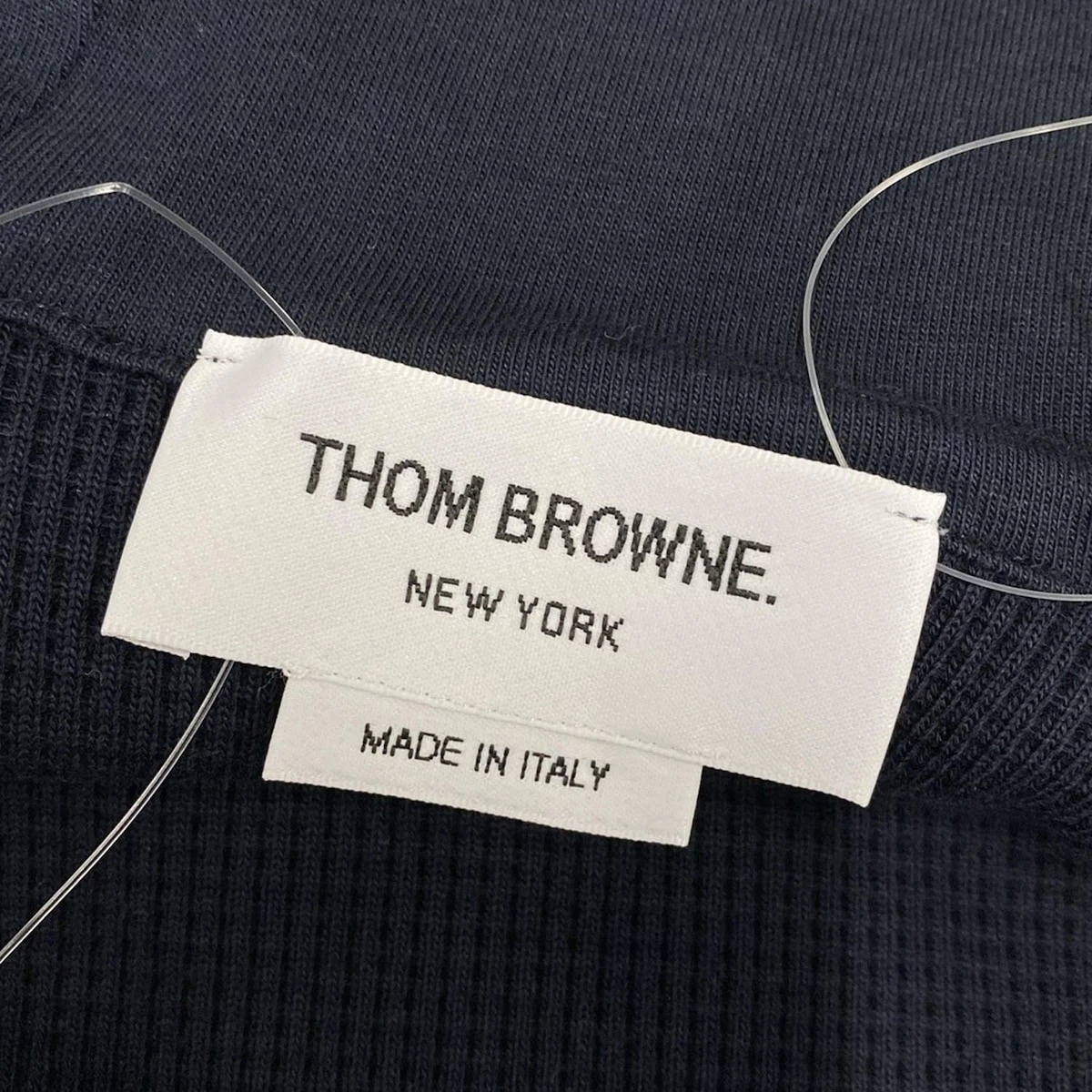 Felpa con cappuccio uomo originale THOM BROWNE MJT204A 06452 415 bianco navy scuro