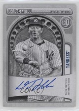 2021 Topps Gypsy Queen Black & White 21/50 DJ LeMahieu #GQA-DL Auto 1m8