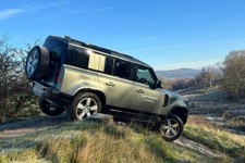 Land Rover (any model)  Driving  Experience upto 3 Guests  - Nationwide RRP &pound;495
