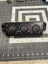 1999-2002 Chevy/GMC HVAC Control Module With Rear Defrost (Tahoe,Suburban,Yukon)