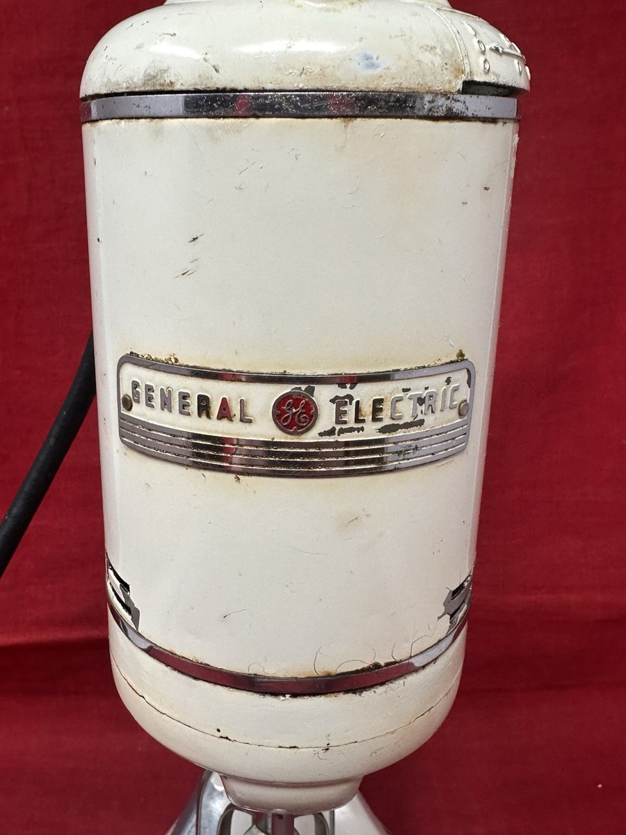 成約済みGENERAL ELECTRIC USA仕入れ アンティーク Vintage GE General Electric 3-Speed Hand Mixer 30M47 605 Works Hi