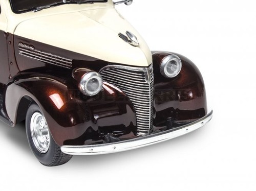 MONOGRAM 14529 1/24 1939 Chevy Sedan - Cheddar Cheese Straws - Picture 6 of 9